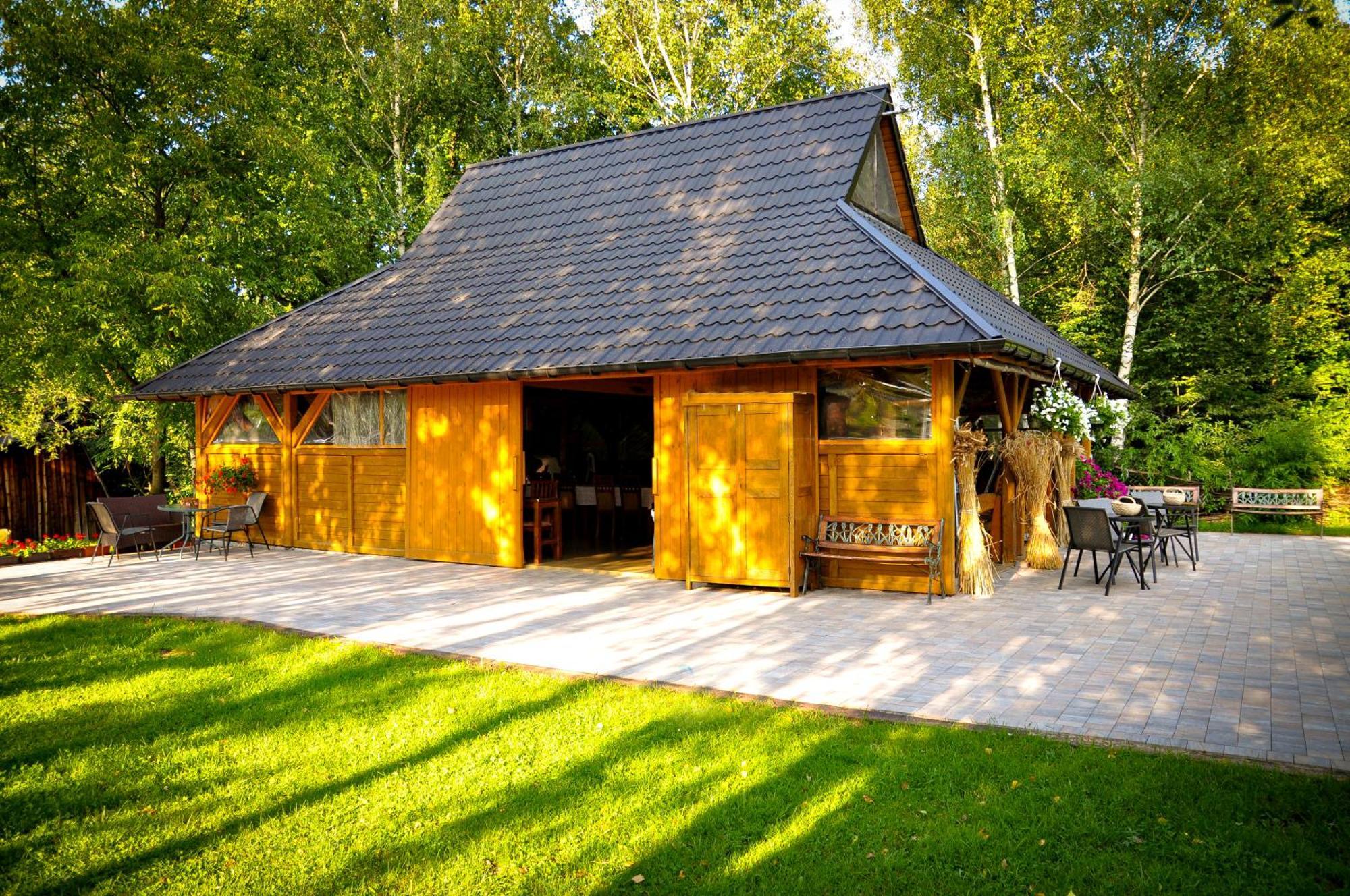 Wisniowy Gaj Ujanowice